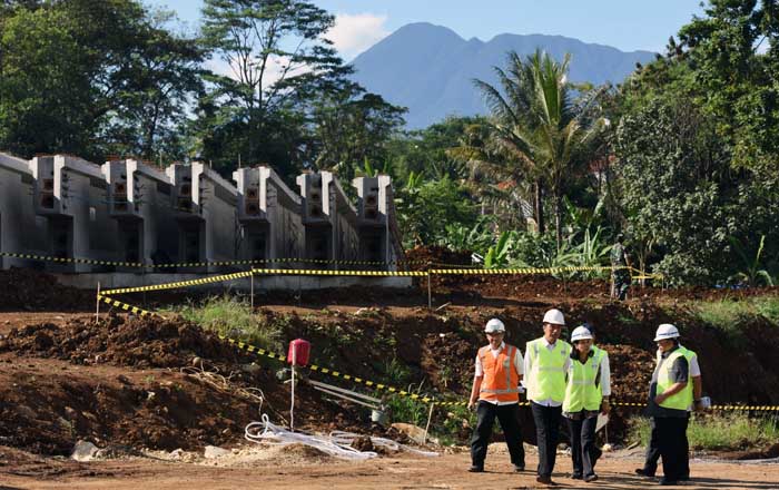 Tol Bocimi Diambil Alih dari Swasta, Jokowi Perintahkan Rampung 2018